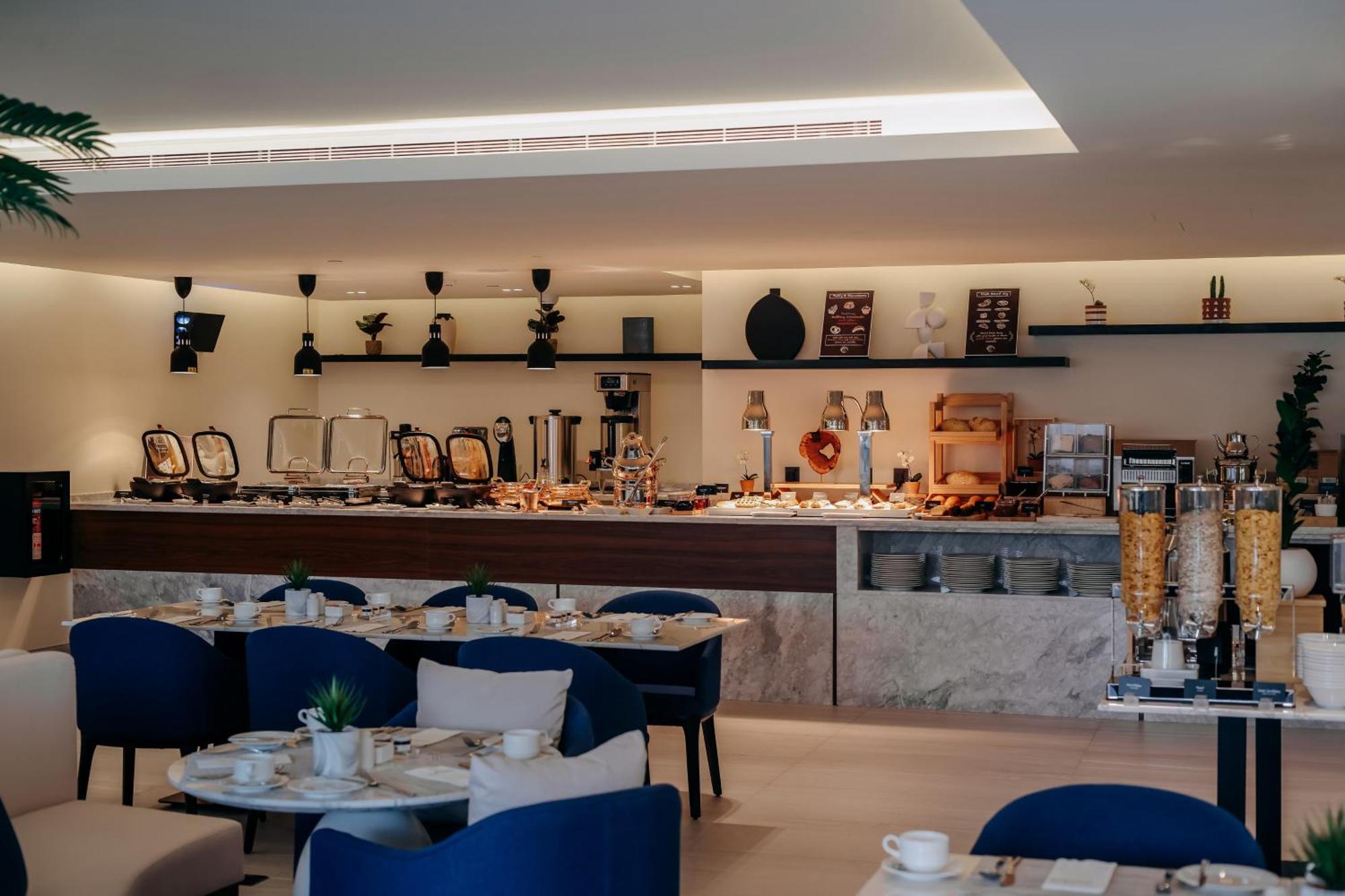ריאד Nova M Hotel, Edge By Rotana מראה חיצוני תמונה